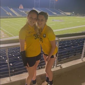 Meet your Posher, Julia